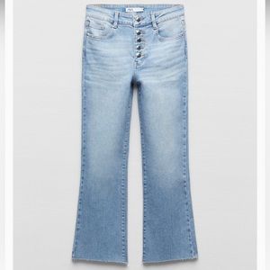Buttoned mini flare jeans